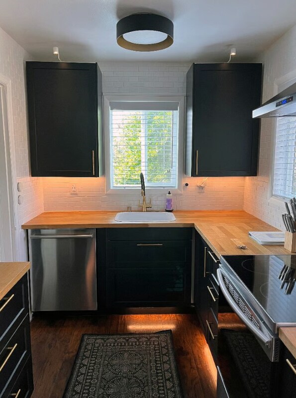 Building Photo - 2924 S Austin St