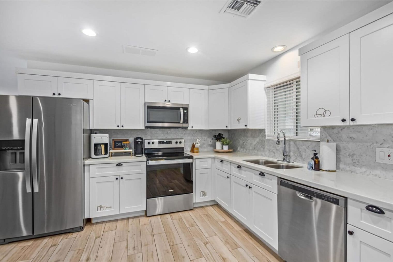 Building Photo - 7312 E Villa Way