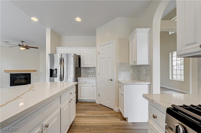 Building Photo - 9475 McCombs St