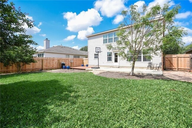 Building Photo - 2206 John Tee Dr