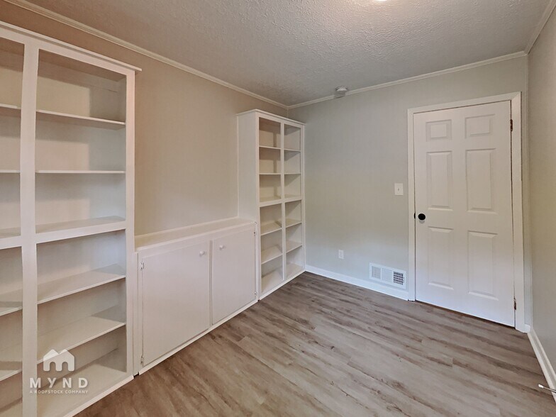 Building Photo - 2386 GA-20