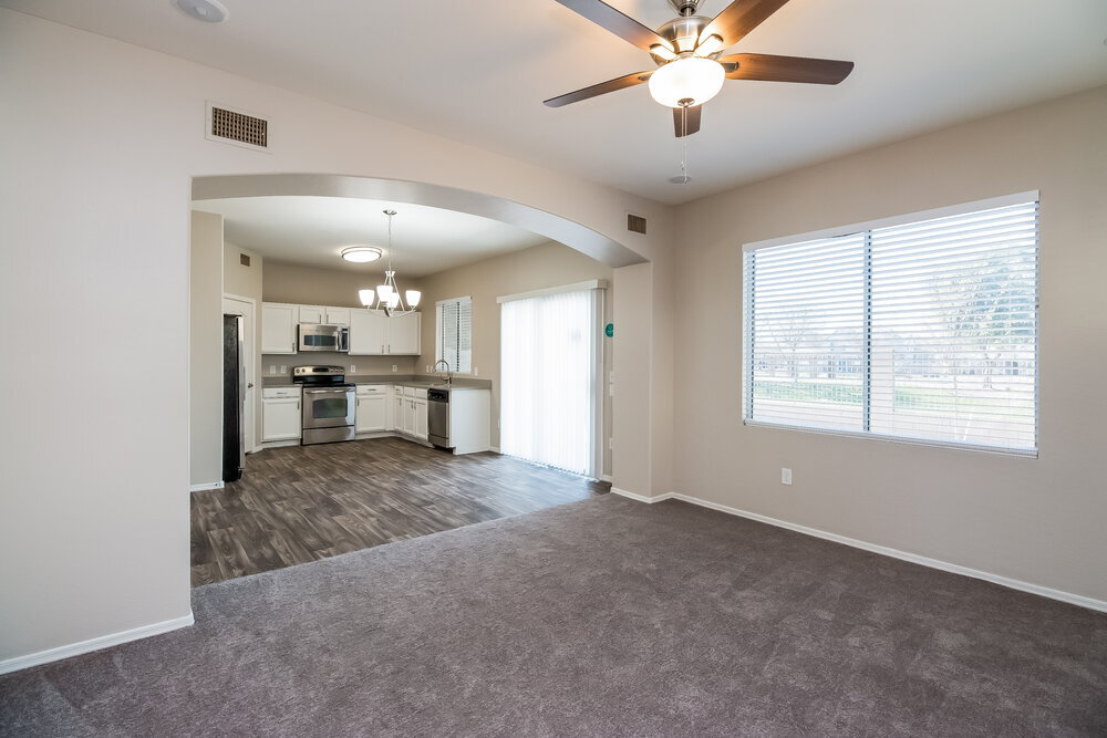 Building Photo - 1306 S 119th Dr