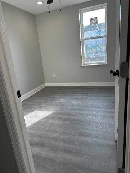 Building Photo - 3034 N 22nd St