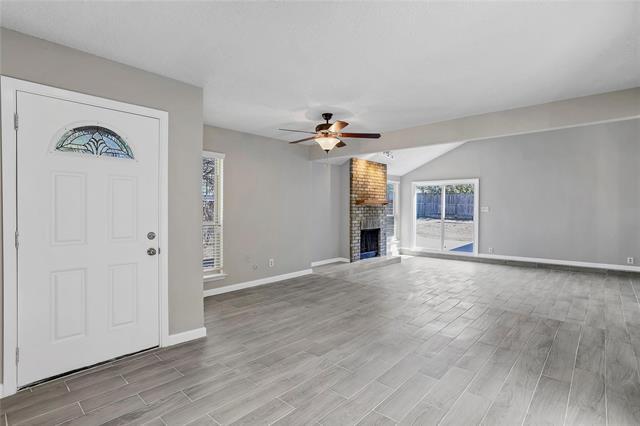 Building Photo - 9724 Summerwood Cir