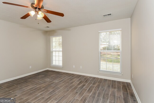Building Photo - 4287 Sanders Rd