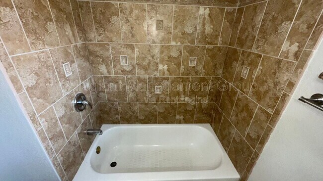 Building Photo - 2429 Sapier Ct