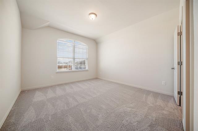 Building Photo - 912 Alberta Spruce Rd