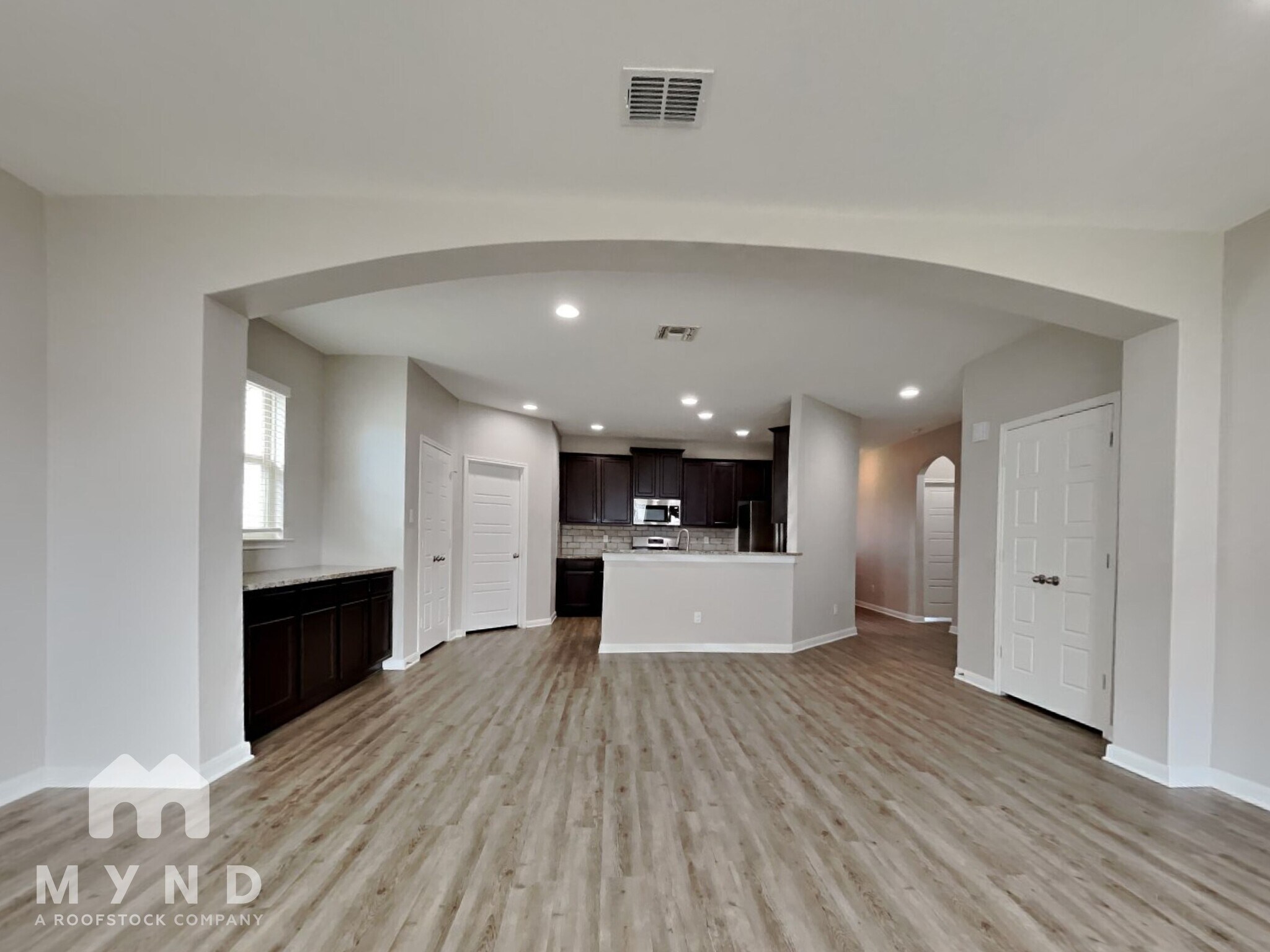 Building Photo - 2066 Rhesus Vw