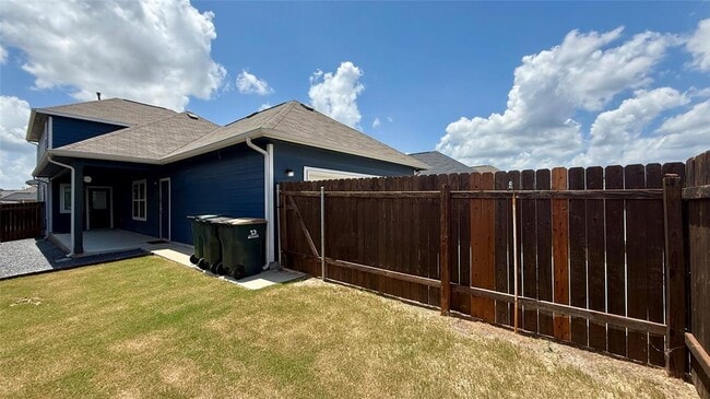 Building Photo - 156 Zion Dr