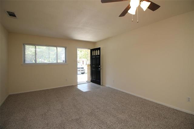 Building Photo - 3504 Bahamas Dr