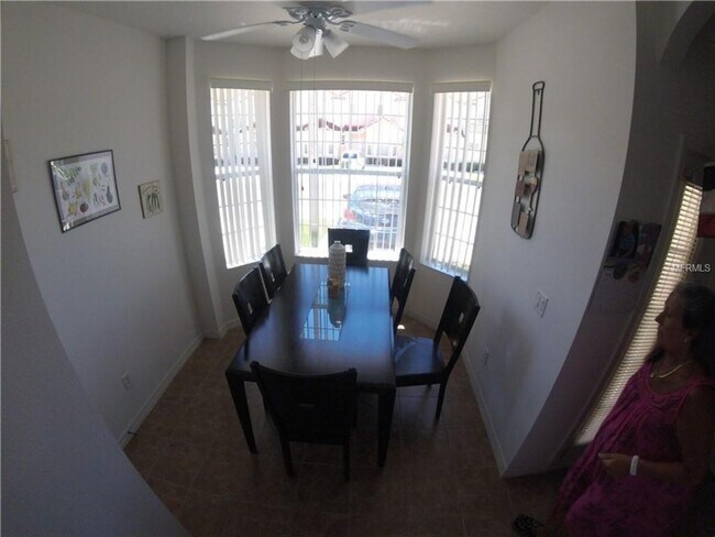 Building Photo - 1146 S Beach Cir