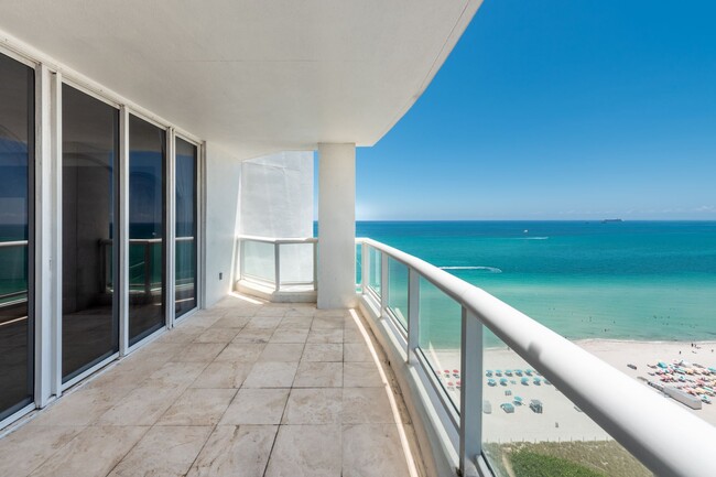 Primary Photo - 4201 Collins Ave