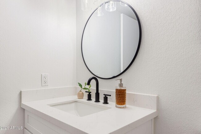 Building Photo - 2529 E Commonwealth Cir