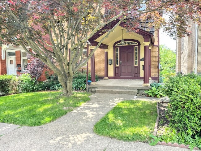 Building Photo - 207 Giffin Ave