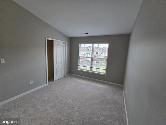 Building Photo - 43738 Clemens Terrace