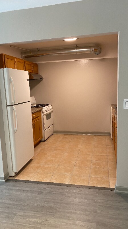 Building Photo - 108 E Bailey Rd