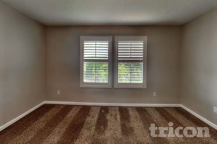 Building Photo - 99 Mission Trace Dr