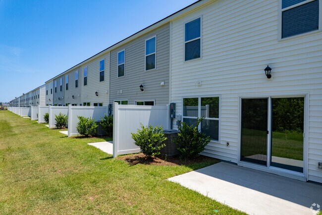 Building Photo - 48 Striker Rd