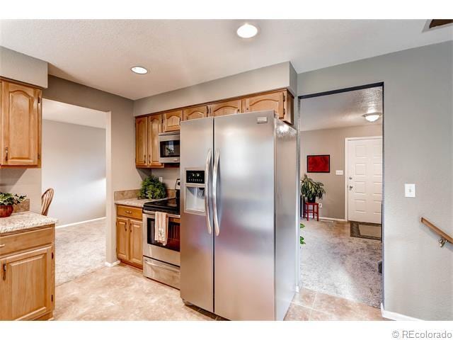 glass top stove with ice and water dispensing side-by-side refrigerator freezer, space saver microwave - 7091 Beech Street