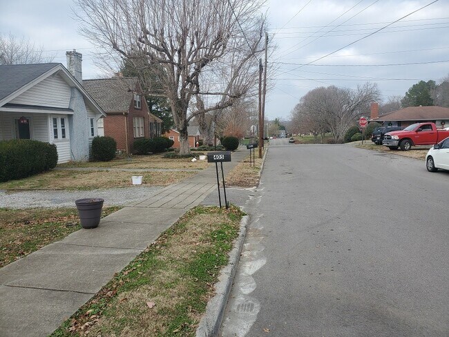 Building Photo - 405 N Boren St