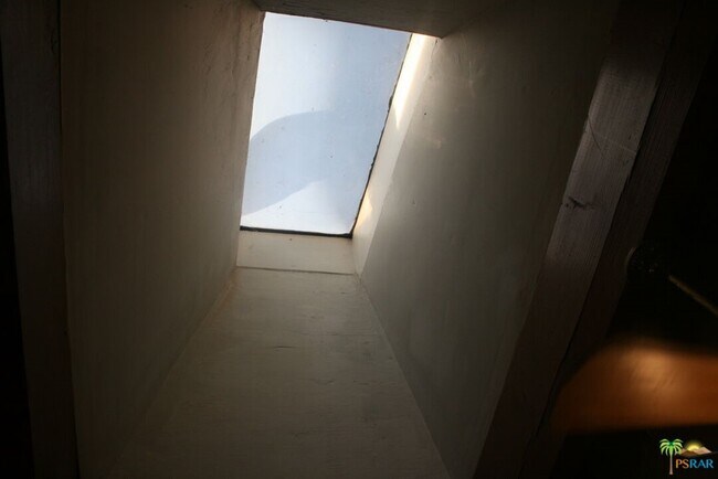 Building Photo - 508 N Avenue 66