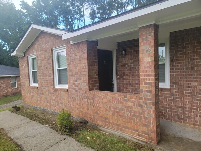 Building Photo - Shady Grove - Columbia County
