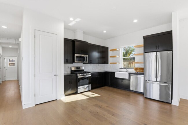 Building Photo - 2825 Townsend Dr