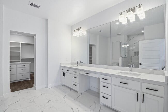 Building Photo - 3411 Nance St