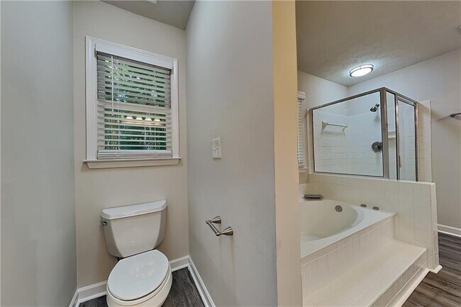 Building Photo - 3960 Windy Shore Dr