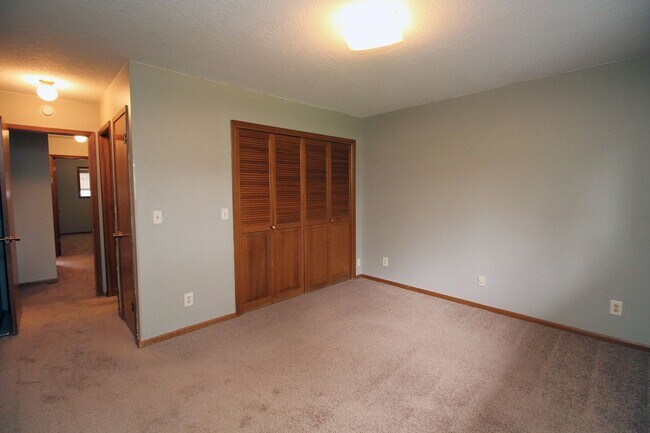 Building Photo - soudr03