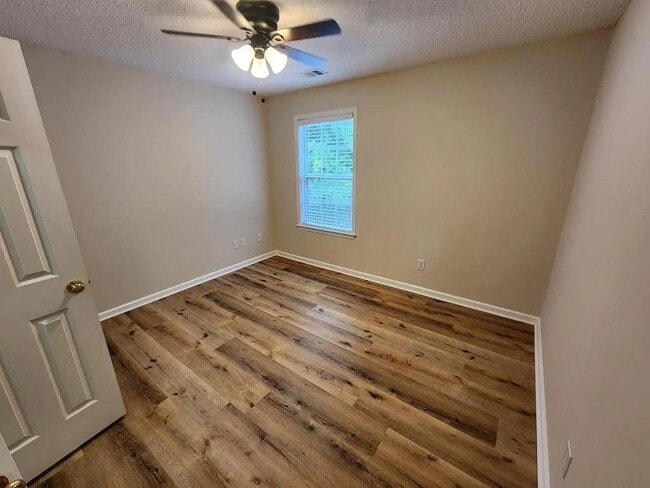Building Photo - 3815 Ruby Falls Dr