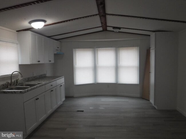 Building Photo - 172 Boyd Dr