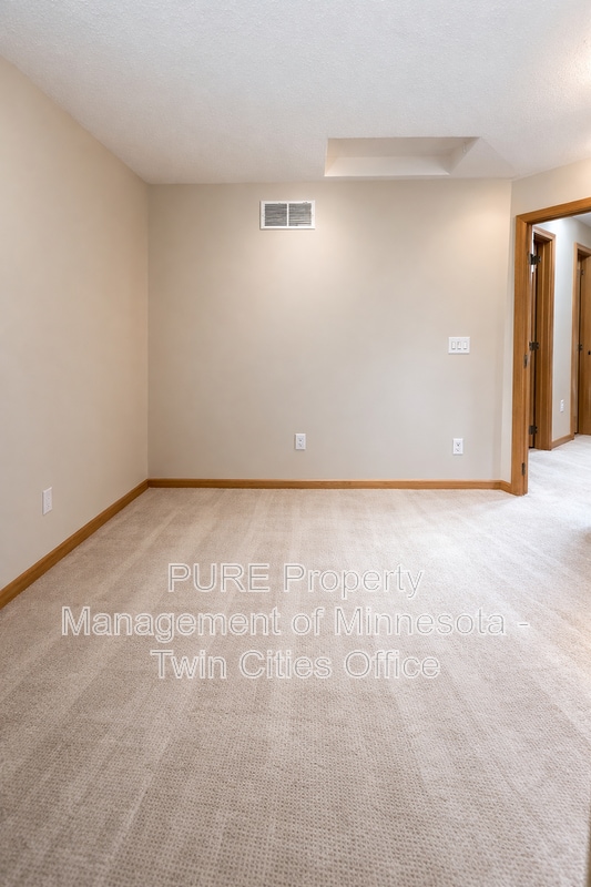 Building Photo - 15626 Float Ct