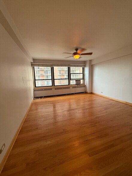 Building Photo - 4230 N Marine Dr