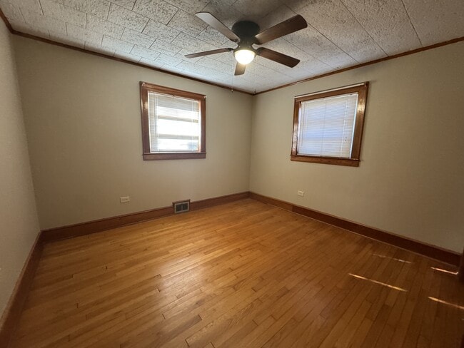 Building Photo - 5804 Elkin Hwy