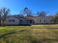 Building Photo - Fully remodeled 3br/2.5ba in Holston Hills