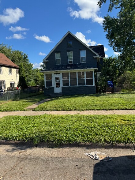 Primary Photo - 584 Magnolia Ave E