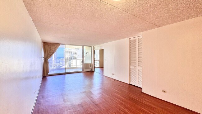 Primary Photo - CONVENIENTY LOCATED AND SPACIOUS 2BD/2BA C...