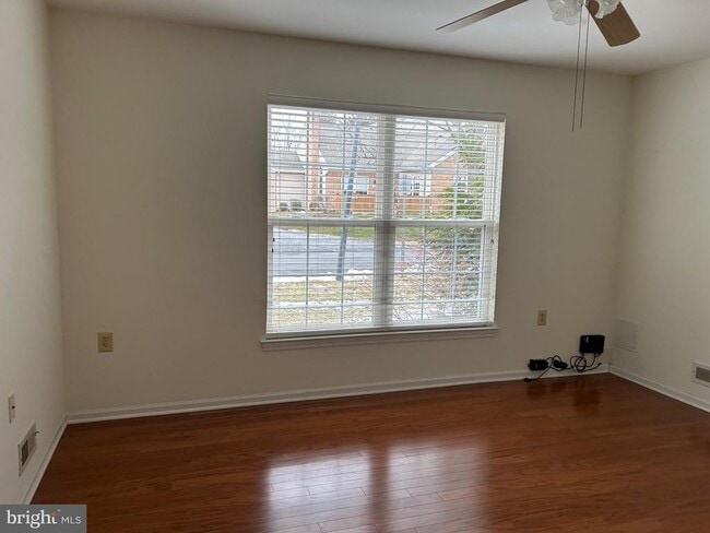 Building Photo - 88 Woolsey Ct