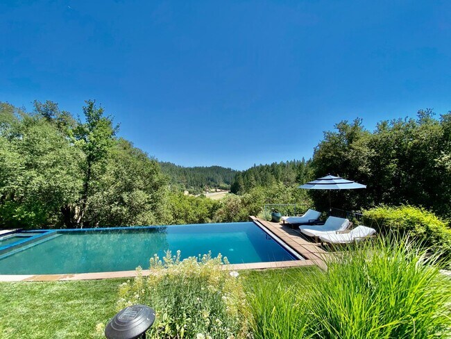 Building Photo - 3594 Silverado Trail N
