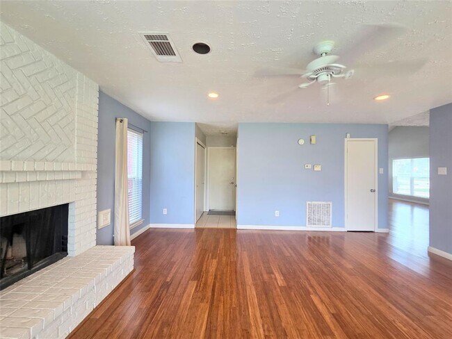 Building Photo - 12338 Southmeadow Dr