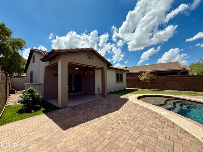 Building Photo - 21362 E Puesta Del Sol