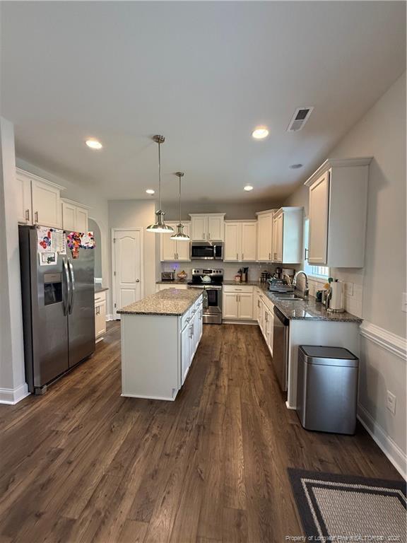 Building Photo - 195 Kensington Dr