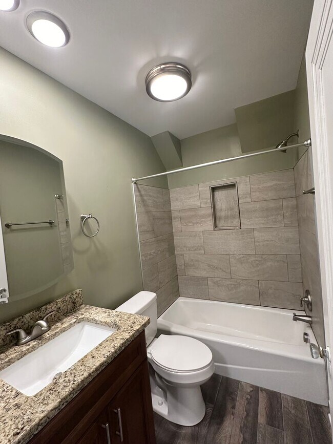 Building Photo - 1922 Baldridge Rd