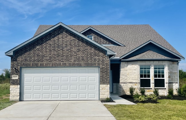 Primary Photo - 1442 Lakebrook Dr