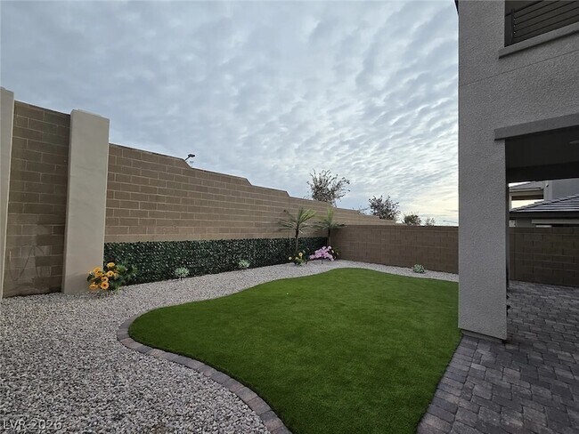 Building Photo - 12434 Madison Pk Pl