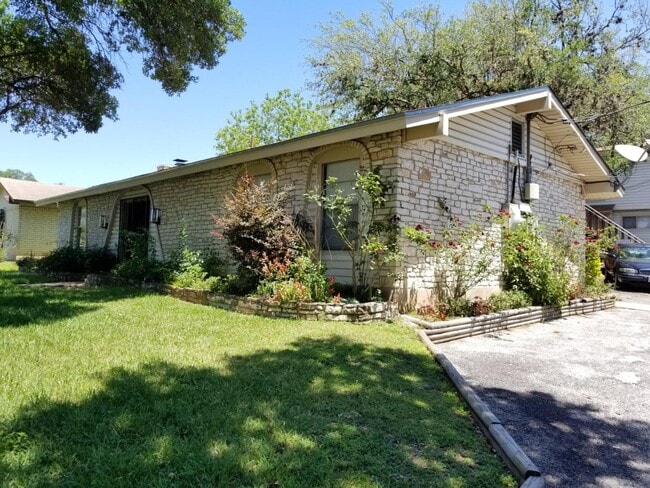 Building Photo - 9510 Powhatan Dr