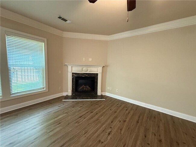 Building Photo - 1045 Township Cir