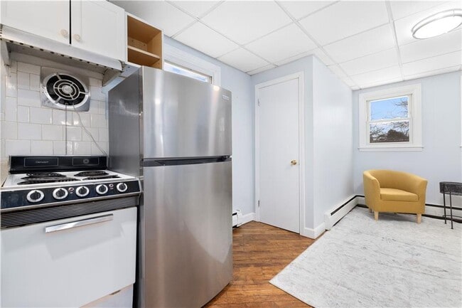 Building Photo - 4 Rego Rd