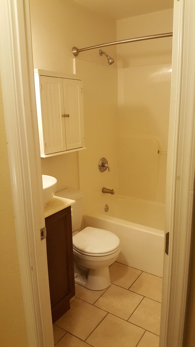 BATHROOM - 3520 E Richmond Rd